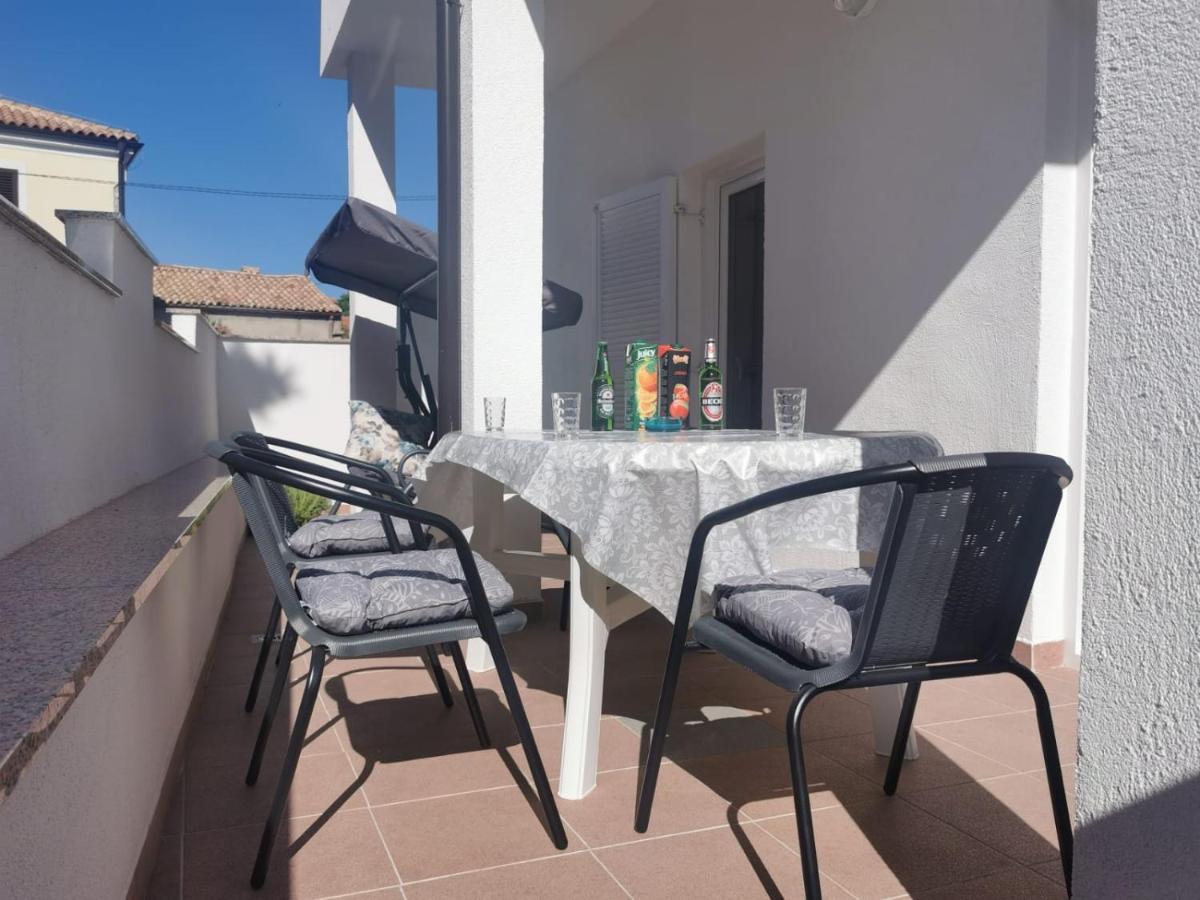 Family Apartment Kornic Exterior photo